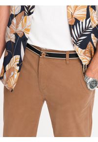 Ombre Clothing - Spodnie męskie chino z ozdobną taśmą w pasie – brązowe V4 OM-PACP-0118 - XXL. Okazja: na co dzień. Kolor: brązowy. Materiał: elastan, bawełna. Styl: casual #5
