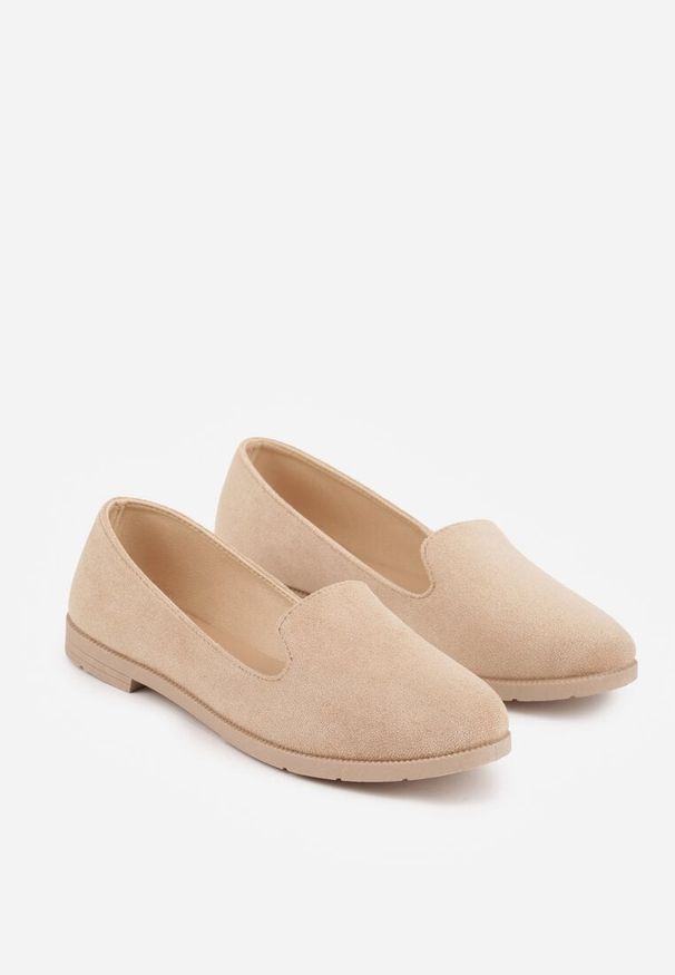 Renee - Ciemnobeżowe Balerinki Typu Mokasyny Ravinda. Okazja: na co dzień. Kolor: beżowy. Materiał: jeans. Szerokość cholewki: normalna. Wzór: gładki. Obcas: na płaskiej podeszwie. Styl: casual