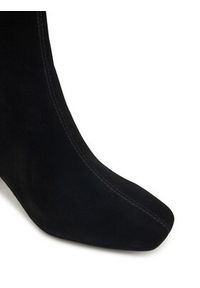 Clarks Botki Fernie Zip 26182936 Czarny. Kolor: czarny. Materiał: zamsz, skóra