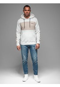 Ombre Clothing - Męska bawełniana bluza z kapturem z kontrastującymi elementami - biała V1 OM-SSNZ-0225 - XXL. Okazja: na co dzień. Typ kołnierza: kaptur. Kolor: biały. Materiał: bawełna. Wzór: napisy. Styl: sportowy, casual