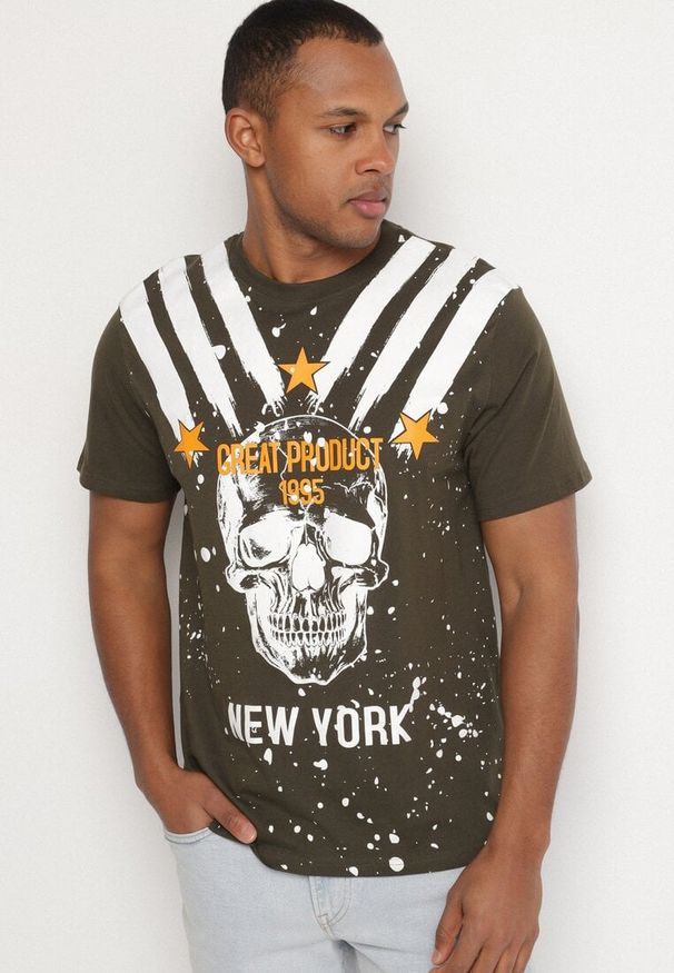 Born2be - Ciemnobeżowa Bawełniana Koszulka z Nadrukiem Czaszki Kolarisa. Okazja: na co dzień. Kolor: beżowy. Materiał: bawełna. Wzór: nadruk. Styl: sportowy, klasyczny, casual