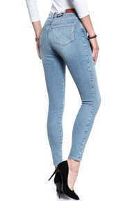 Wrangler - WRANGLER HIGH SKINNY BLUE POWDER W27HFS15L. Stan: podwyższony