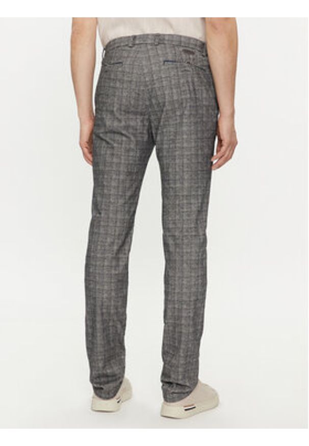 Bugatti Chinosy 4890 26350 Szary Slim Fit. Kolor: szary. Materiał: bawełna