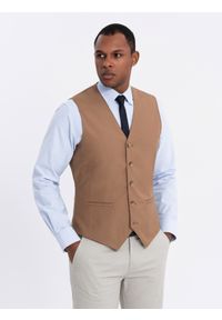 Ombre Clothing - Kamizelka męska garniturowa bez klap - karmelowa V1. Materiał: tkanina, poliester. Wzór: gładki, jednolity. Styl: elegancki