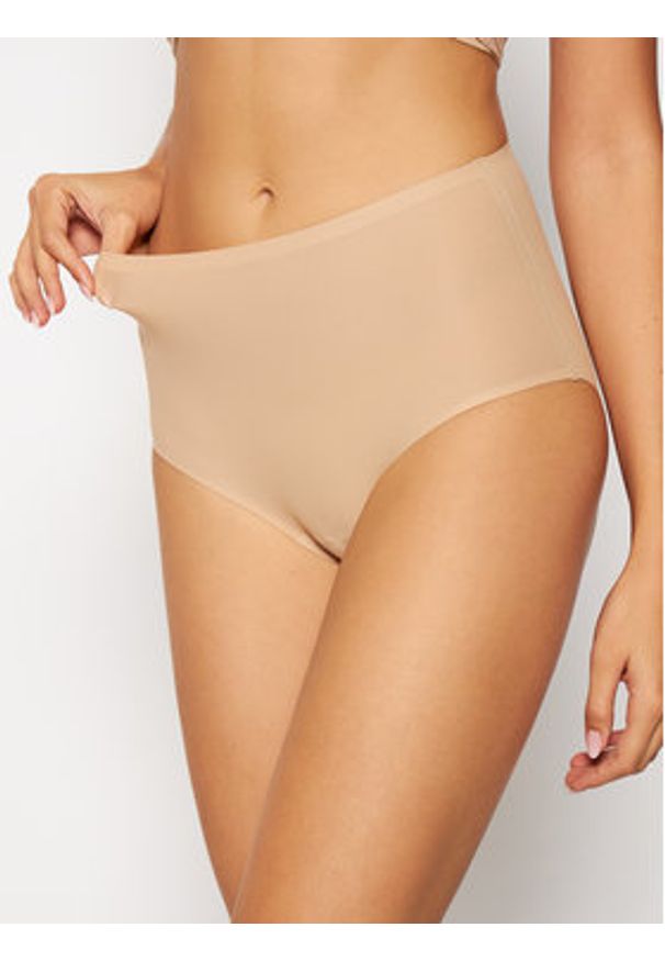 Chantelle Figi klasyczne z wysokim stanem Soft Stretch C26470 Beżowy. Stan: podwyższony. Kolor: beżowy. Materiał: syntetyk