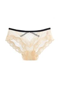 Intica - Koronkowe majtki z strapsami na specjalne okazje Xumar. Kolor: beżowy. Materiał: koronka. Wzór: koronka