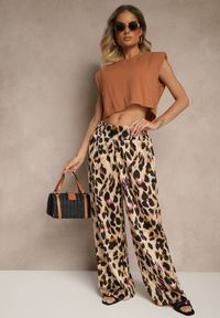 Renee - Różowo-Beżowe Panterkowe Spodnie o Szerokim Kroju Paper Bag High Waist Saliandra. Okazja: na co dzień, na imprezę, na spacer. Stan: podwyższony. Kolor: różowy. Materiał: jedwab. Długość: do kostek. Wzór: motyw zwierzęcy. Styl: elegancki, casual #3