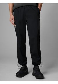 4f - 4F Spodnie casual joggery męskie - czarne XL. Okazja: na co dzień. Kolor: czarny. Materiał: tkanina, materiał. Styl: casual #2