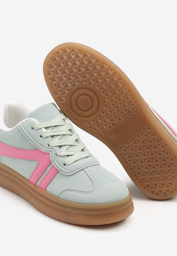 Renee - Jasnozielone Sneakersy Klasyczne Tenisówki Zdobione Przeszyciami Alatira. Okazja: na co dzień. Kolor: zielony. Materiał: jeans. Wzór: aplikacja