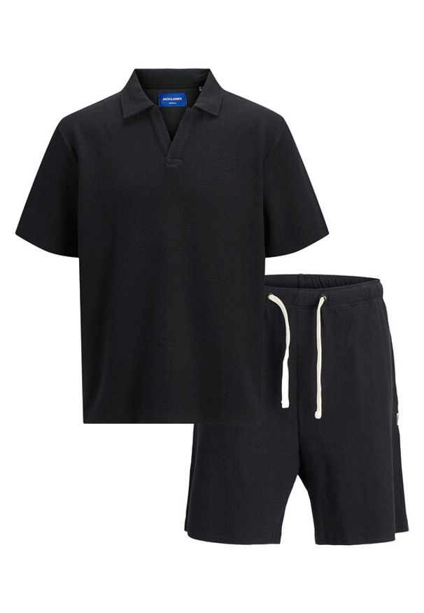 Jack & Jones - Jack&Jones Komplet polo i spodenki Slington 12281841 Czarny Relaxed Fit. Kolor: czarny. Materiał: bawełna