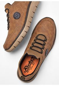 bonprix - Sneakersy Rieker. Kolor: brązowy