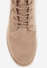 Born2be - Ciemnobeżowe Sznurowane Botki z Ażurową Cholewką Zeliana. Okazja: na co dzień, na randkę. Zapięcie: sznurówki. Kolor: beżowy. Materiał: zamsz, jeans. Szerokość cholewki: normalna. Wzór: ażurowy. Styl: casual, klasyczny #4