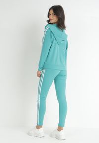 Born2be - Zielony Komplet Dresowy 3-częściowy z Lampasami Hisa. Kolekcja: plus size. Kolor: zielony. Materiał: dresówka. Sport: turystyka piesza #7
