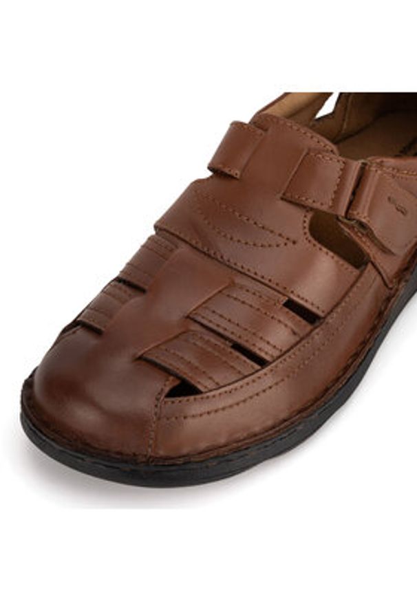 Go Soft Sandały ROMA-02 MI18 Brązowy. Kolor: brązowy. Materiał: materiał