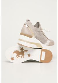 Mustang - Buty. Nosek buta: okrągły. Zapięcie: sznurówki. Kolor: beżowy. Materiał: guma. Obcas: na koturnie #2