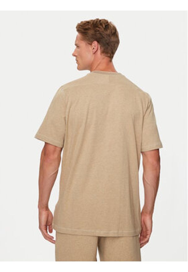 Adidas - adidas T-Shirt Seasonal Essentials IY6605 Beżowy Regular Fit. Kolor: beżowy. Materiał: bawełna