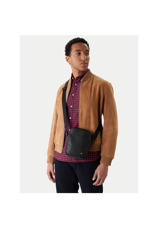TOMMY HILFIGER - Saszetka Tommy Hilfiger. Kolor: czarny