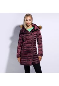 Wittchen - Damska kurtka puchowa z asymetrycznym zapięciem fioletowa. Kolor: fioletowy. Materiał: nylon. Sezon: jesień, zima. Styl: elegancki #1