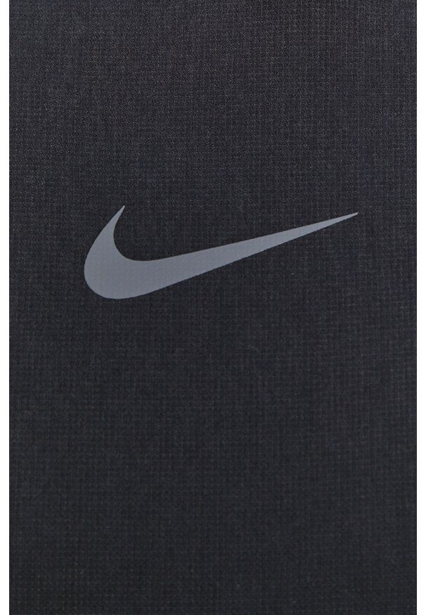 Nike Bluza męska kolor czarny z kapturem gładka. Typ kołnierza: kaptur. Kolor: czarny. Materiał: włókno, tkanina, skóra. Wzór: gładki