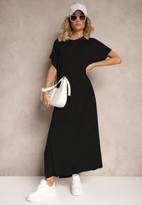 Renee - Czarna Pudełkowa Sukienka z Wiskozy z Rozcięciem Vimoray. Kolor: czarny. Materiał: wiskoza