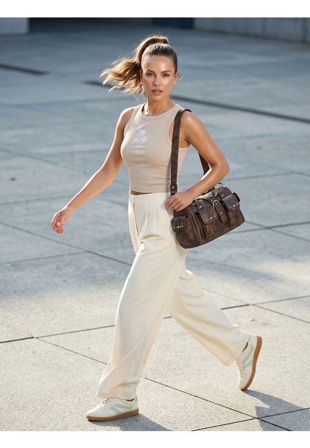 Sinsay - Top z haftem - beżowy. Kolor: beżowy. Wzór: haft