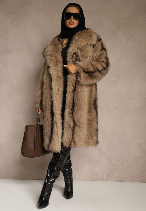 Renee - Brązowy Płaszcz Futerko o Prostym Kroju z Szerokim Kołnierzem Ezilana. Kolor: brązowy. Materiał: futro. Styl: elegancki