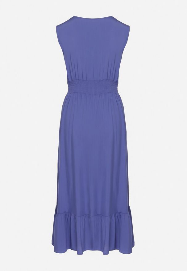 Born2be - Niebieska Wiskozowa Sukienka o Kopertowym Kroju z Falbanką Uliria. Kolor: niebieski. Materiał: wiskoza. Typ sukienki: kopertowe. Styl: elegancki