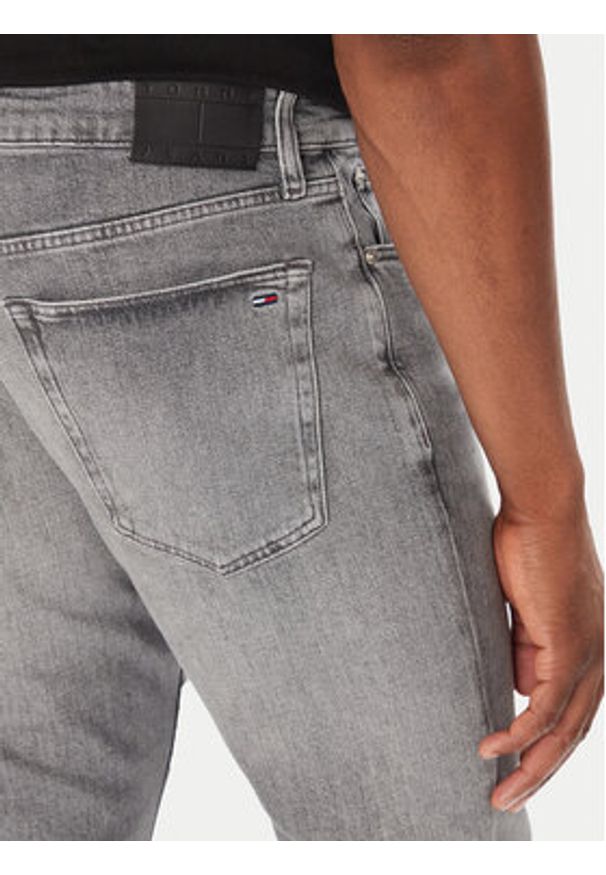 Tommy Jeans Jeansy Austin DM0DM21231 Szary Slim Fit. Kolor: szary