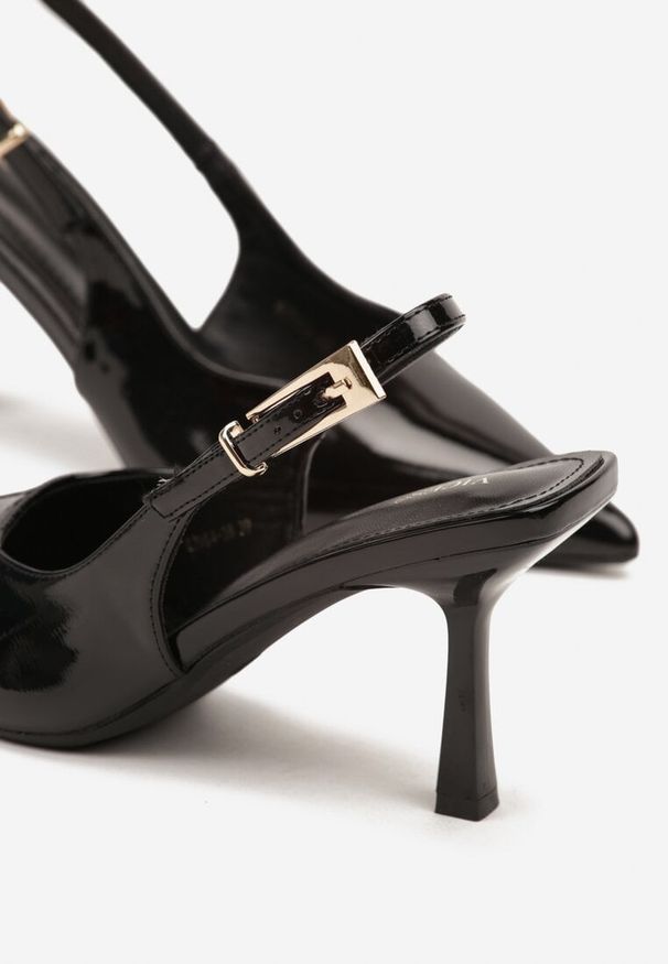 Born2be - Czarne Lakierowane Sandały Vices na Szpilce Bez Pięty Tillanea. Zapięcie: sprzączka. Kolor: czarny. Materiał: lakier. Obcas: na szpilce. Styl: klasyczny, elegancki