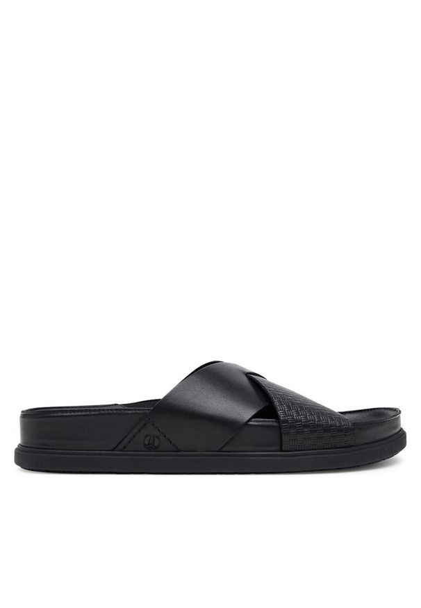 Klapki Clarks. Kolor: czarny