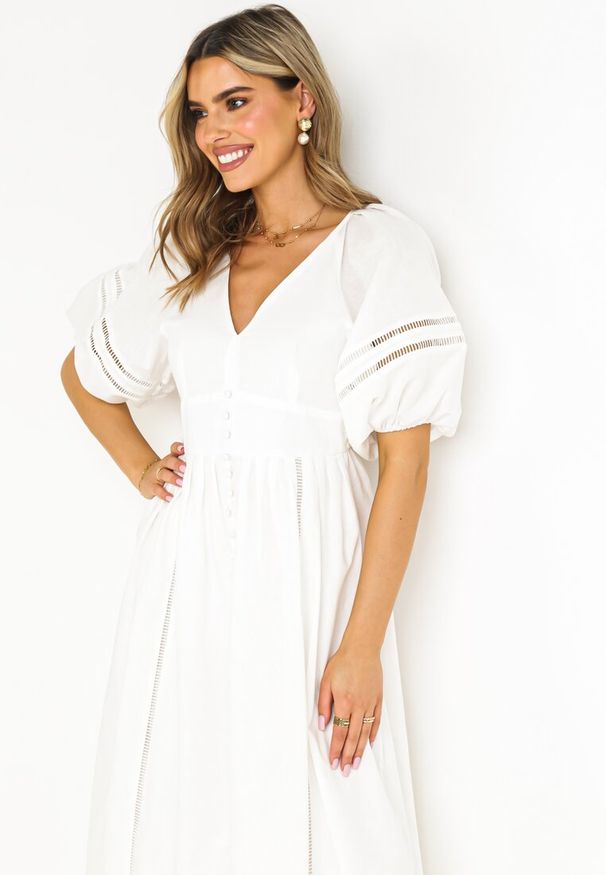 Born2be - Biała Sukienka Maxi z Bawełny i Lnu z Ażurowymi Wstawkami i Gumką w Pasie Arada. Okazja: na co dzień. Kolor: biały. Materiał: bawełna, len. Wzór: ażurowy. Typ sukienki: proste. Styl: wizytowy, casual. Długość: maxi