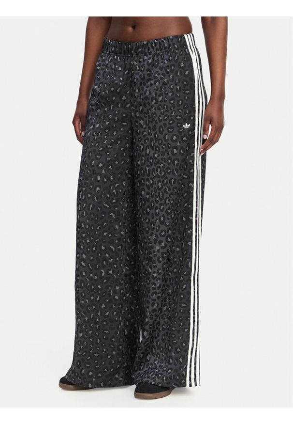 Adidas - adidas Spodnie dresowe Satin KA2667 Szary Wide Leg. Kolor: szary. Materiał: syntetyk