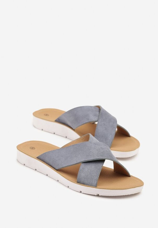Born2be - Niebieskie Klapki z Cholewką ze Skrzyżowanymi Paskami Liorane. Okazja: na co dzień. Kolor: niebieski. Wzór: haft. Sezon: lato. Styl: elegancki, casual