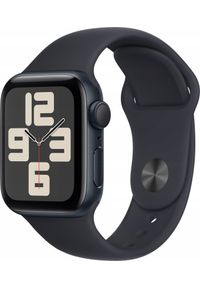 APPLE - Smartwatch Apple Watch SE GPS, 40mm Koperta z aluminium w kolorze północy z paskiem sportowym w kolorze północy - M/L. Rodzaj zegarka: smartwatch. Styl: sportowy