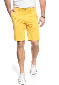 Wrangler - SPODENKI WRANGLER CHINO SHORT MIMOSA YELLOW W14AKM33D. Materiał: materiał #4