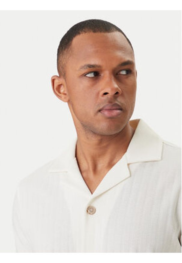 JOOP! Koszula Juanmanuel 30101936 Écru Regular Fit. Kolor: kremowy. Materiał: bawełna