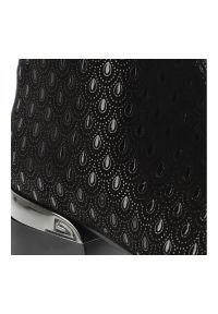 Czarne Botki S.Barski Wzorzyste Obuwie Damskie. Okazja: na co dzień. Zapięcie: zamek. Kolor: czarny. Materiał: lakier, materiał. Sezon: zima, jesień. Obcas: na obcasie. Styl: casual. Wysokość obcasa: średni #8