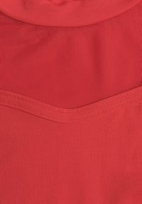 Born2be - Czerwona Bluzka z Golfem Vices Ozdobiona Transparentnymi Wstawkami Hatalie. Okazja: na co dzień. Typ kołnierza: golf. Kolor: czerwony. Materiał: jeans. Długość rękawa: długi rękaw. Długość: długie. Wzór: aplikacja. Styl: casual, klasyczny #4