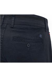 Pako Jeans - Krótkie Spodenki Męskie, Szorty - PAKO JEANS - Granatowe. Kolor: niebieski. Materiał: bawełna. Długość: krótkie. Sezon: lato. Styl: klasyczny