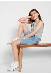 bonprix - Szorty dżinsowe ze stretchem. Kolor: niebieski. Styl: klasyczny
