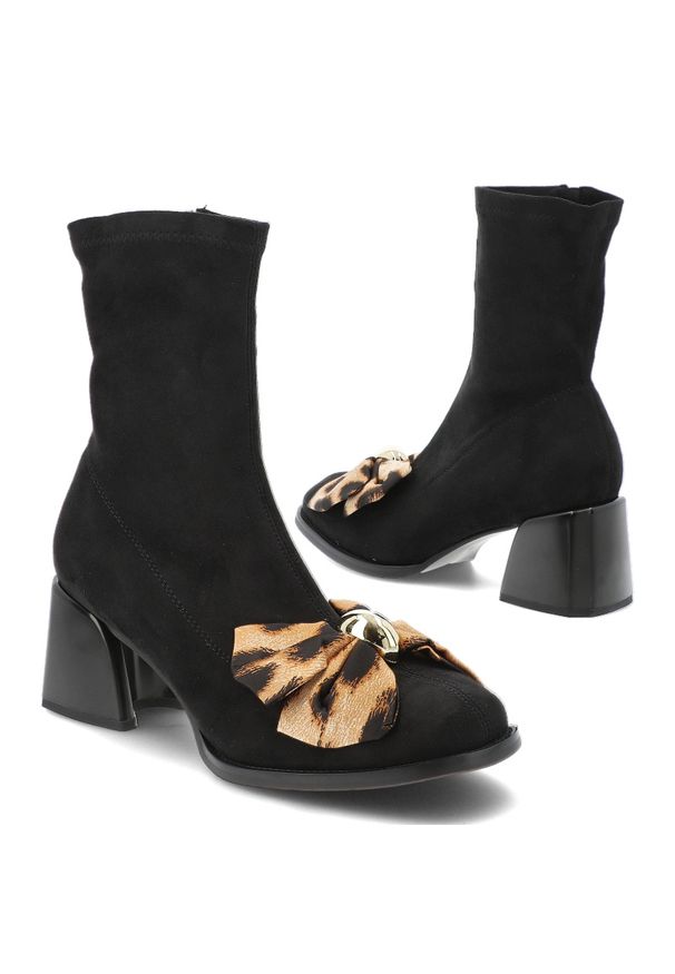 Czarne Botki S.Barski Eleganckie Buty Damskie Z Kokardą. Okazja: na co dzień. Kolor: czarny. Materiał: materiał. Szerokość cholewki: normalna. Wzór: motyw zwierzęcy, aplikacja. Obcas: na obcasie. Styl: elegancki. Wysokość obcasa: średni