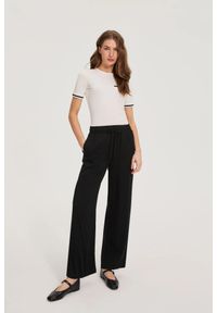 MOODO - Spodnie z wiskozy czarne. Kolor: czarny. Materiał: wiskoza #1