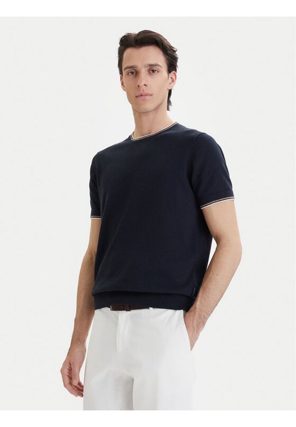 Bugatti T-Shirt 7200-75516C Granatowy Relaxed Fit. Kolor: niebieski. Materiał: bawełna