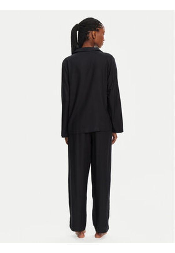 Hugo - HUGO Piżama Elle 50531526 Czarny Relaxed Fit. Kolor: czarny. Materiał: wiskoza