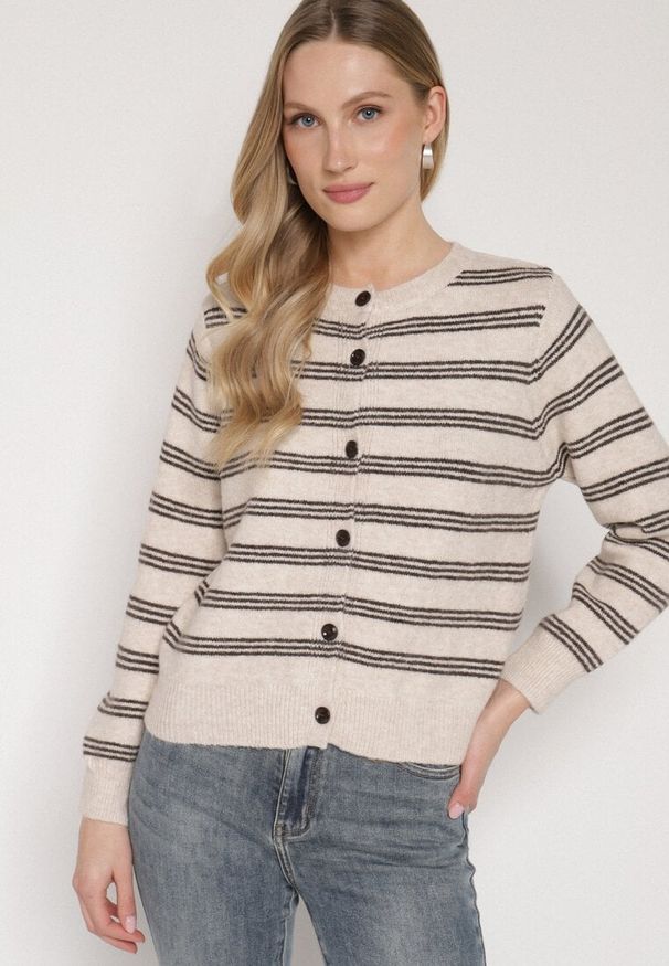 Born2be - Beżowy Kardigan w Paski z Domieszką Wełny z Dodatkową Narzutką Fedina. Kolor: beżowy. Materiał: wełna. Długość rękawa: długi rękaw. Długość: długie. Wzór: paski. Styl: klasyczny, elegancki