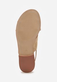 Renee - Beżowe Sandały VICES z Imitacji Zamszu ze Skrzyżowanymi Paskami Fontalla. Okazja: na co dzień. Zapięcie: pasek. Kolor: beżowy. Materiał: zamsz. Wzór: paski. Sezon: lato. Styl: casual, elegancki #6