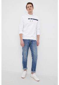 Armani Exchange bluza męska kolor biały z kapturem z aplikacją. Okazja: na co dzień. Typ kołnierza: kaptur. Kolor: biały. Materiał: materiał, bawełna. Wzór: aplikacja. Styl: casual #1