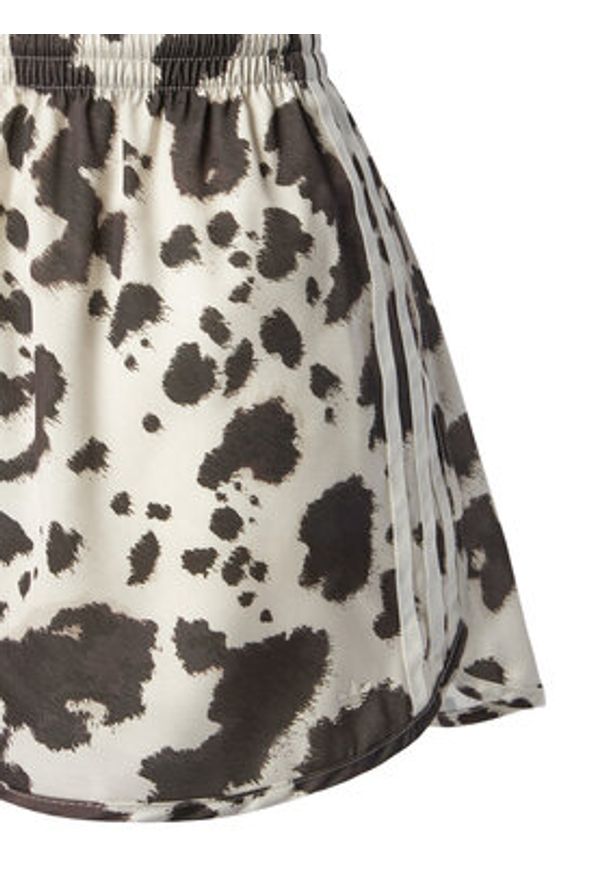 Adidas - adidas Szorty sportowe Satin KA2674 Brązowy Loose Fit. Kolor: brązowy. Materiał: syntetyk