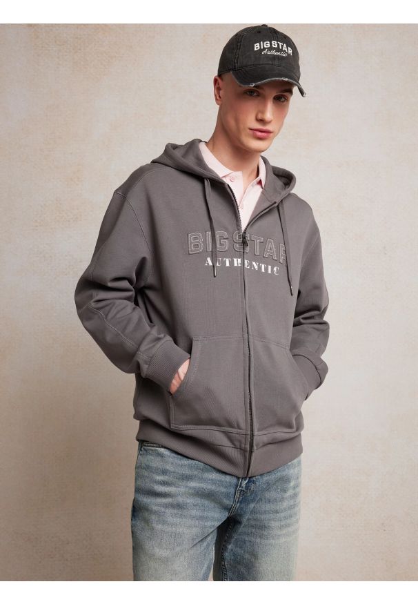 Big-Star - Bluza męska rozpinana z kapturem szara Berkus 905. Okazja: na co dzień. Typ kołnierza: kaptur. Kolor: szary. Materiał: dzianina. Wzór: aplikacja, nadruk. Styl: casual