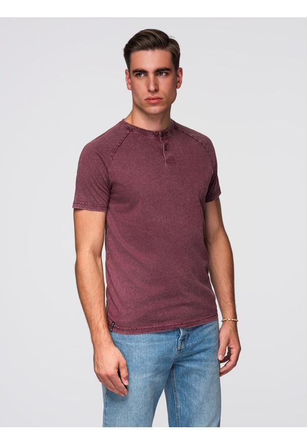 Ombre Clothing - T-shirt męski z efektem sprania i guzikami przy dekolcie – burgundowy V3 - Rozmiar: XL. Okazja: na co dzień. Kolor: czerwony. Materiał: dzianina, bawełna. Długość rękawa: raglanowy rękaw. Długość: krótkie. Sezon: lato. Styl: casual, vintage, elegancki, klasyczny